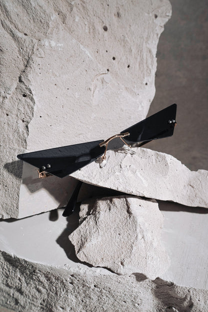 Wings black