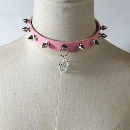 Lilith choker