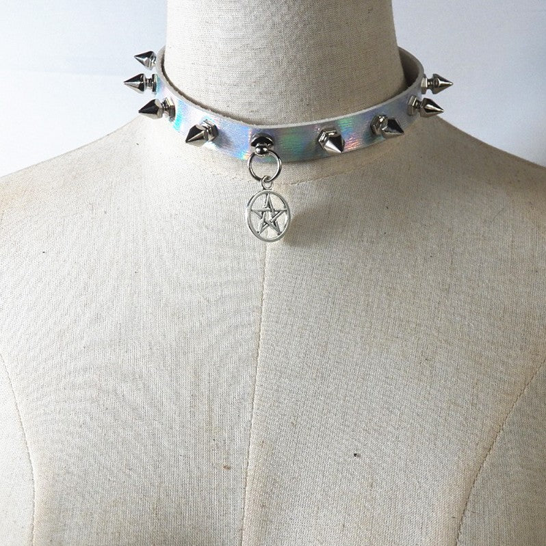 Lilith choker